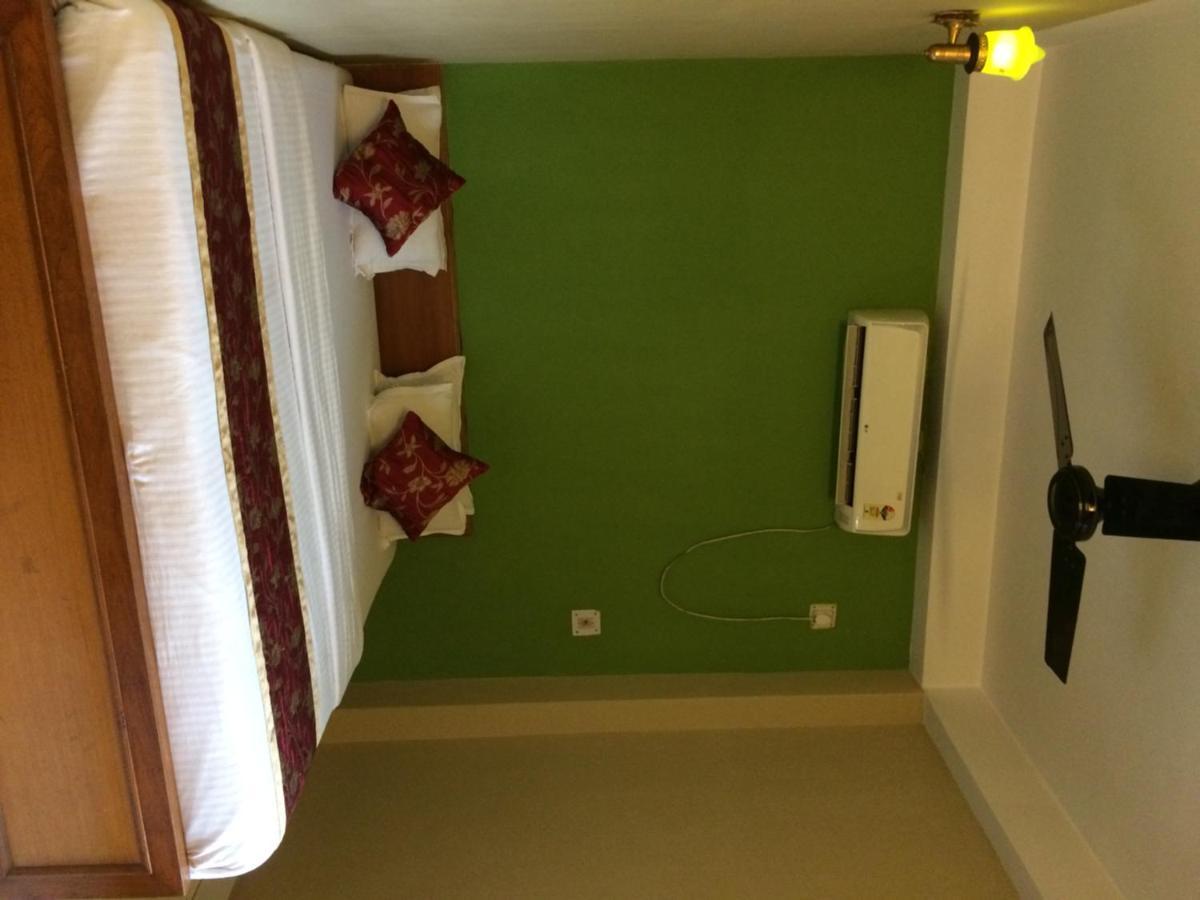 Breeze Hotel Siliguri Bagian luar foto