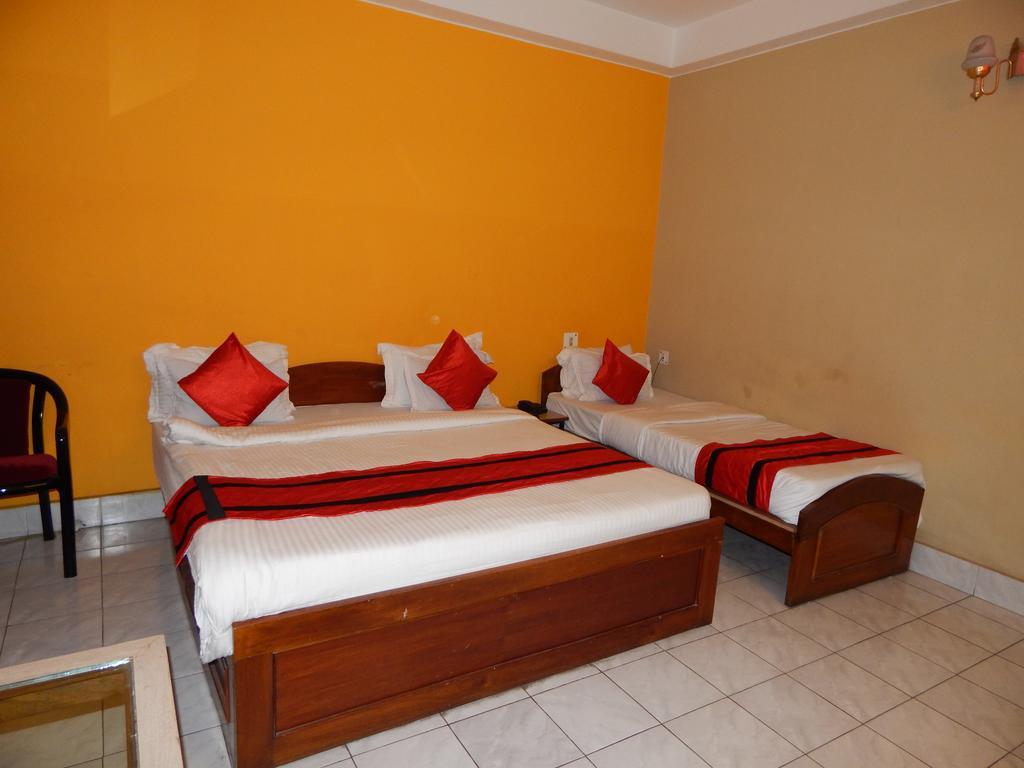 Breeze Hotel Siliguri Ruang foto