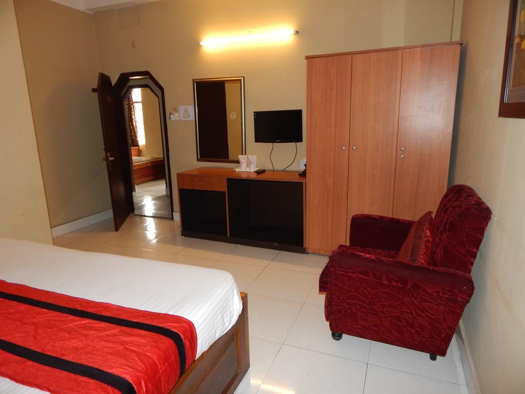 Breeze Hotel Siliguri Ruang foto