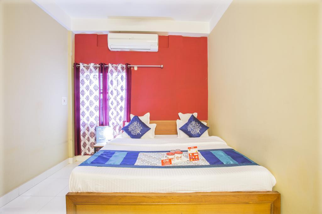 Breeze Hotel Siliguri Ruang foto