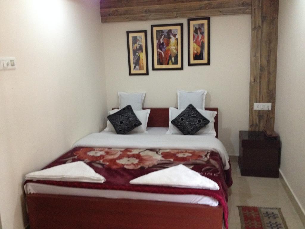 Breeze Hotel Siliguri Ruang foto