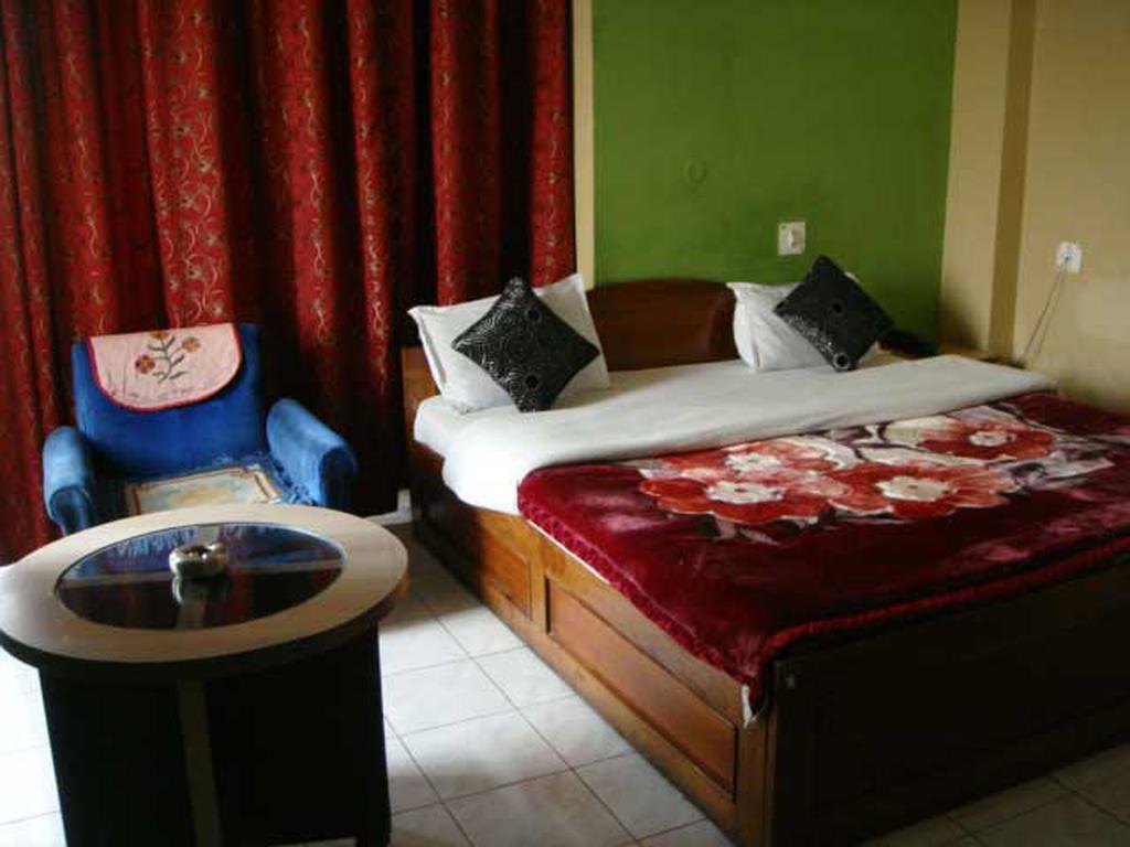 Breeze Hotel Siliguri Ruang foto