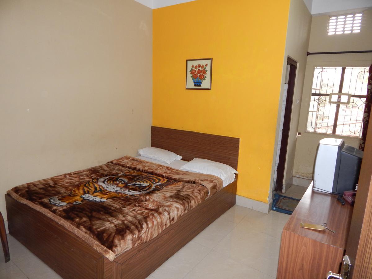 Breeze Hotel Siliguri Bagian luar foto