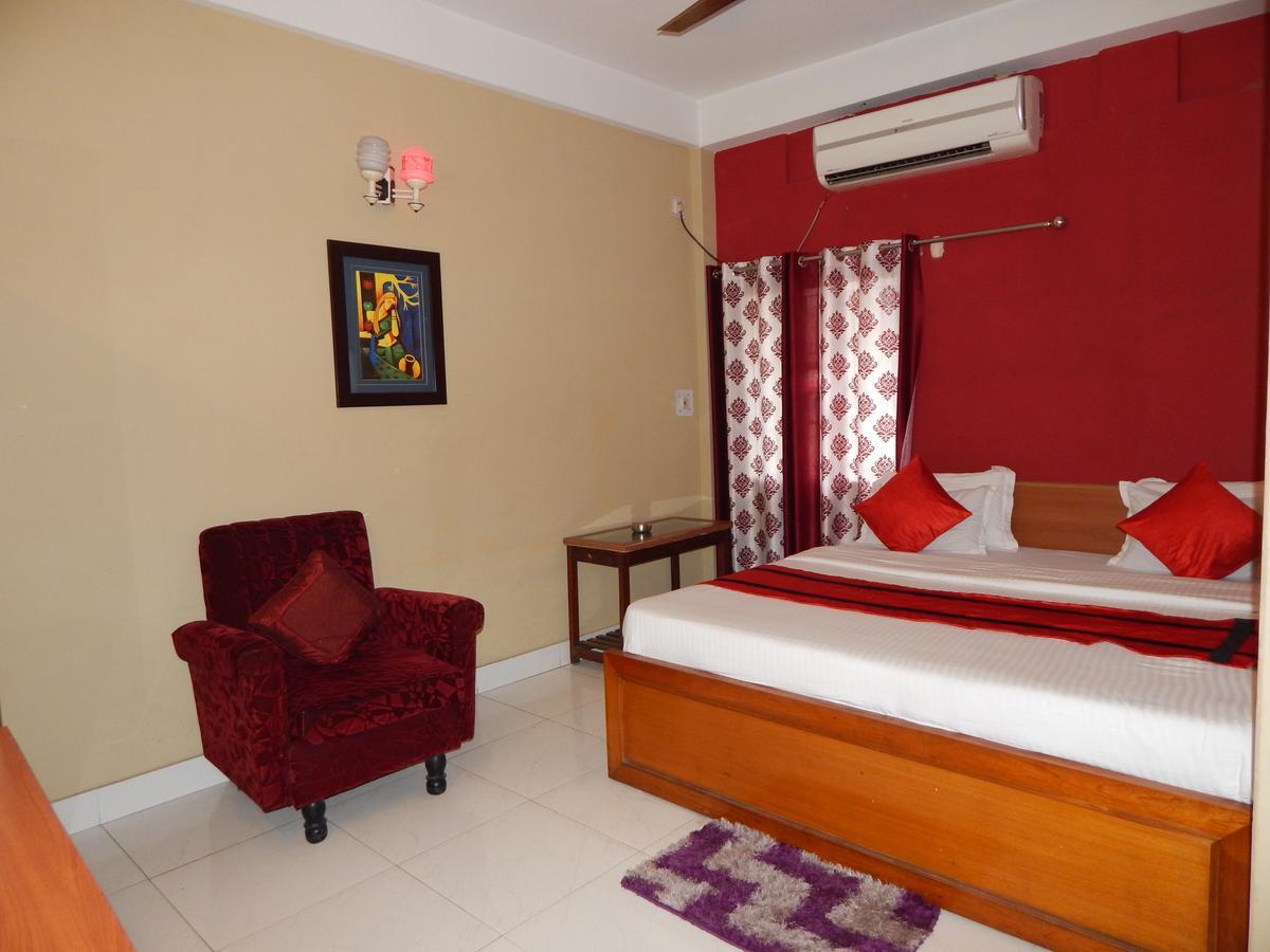 Breeze Hotel Siliguri Bagian luar foto