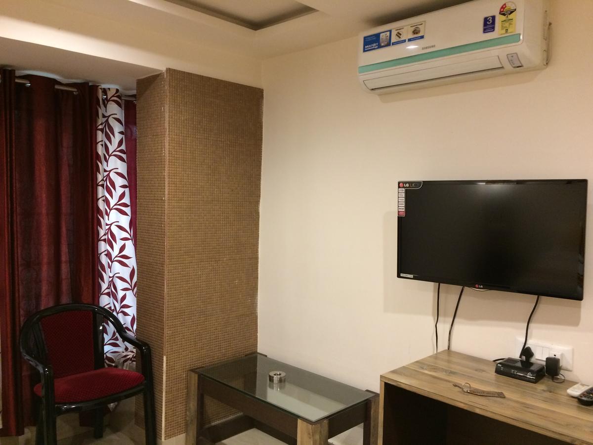 Breeze Hotel Siliguri Bagian luar foto